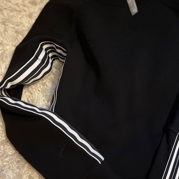 Set Athleta side stripe salutation 7/8 right & sweater size S - Picture 10 of 10